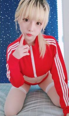 欧美复古宫廷洋装_BD韩语免费高清观看