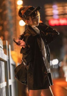 欧美大红嘴唇女生头像_免费观看完整版下载
