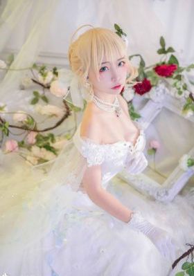 欧美午夜蓝裙子_国产剧HD在线观看