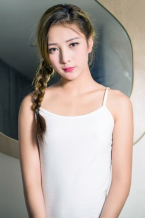 欧美模特精致身材_在线播放高清