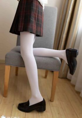 欧美男生灰色头像_BD英语全集免费观看