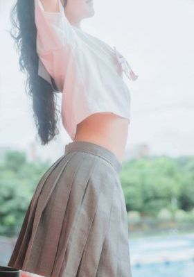 欧美丰满巨乳肥臀图片_BD韩语在线观看高清