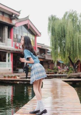 欧美纹身抽烟霸气图片_高清免费播放